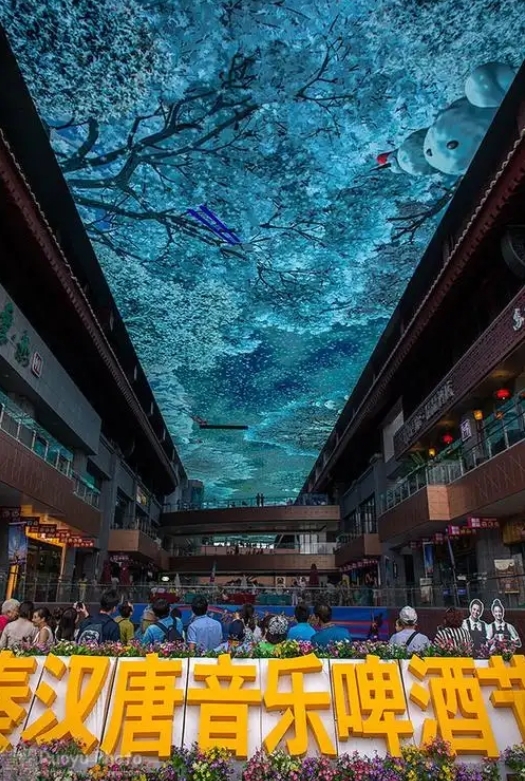 LED屏幕天花板安装:打造炫酷空间的实用指南
