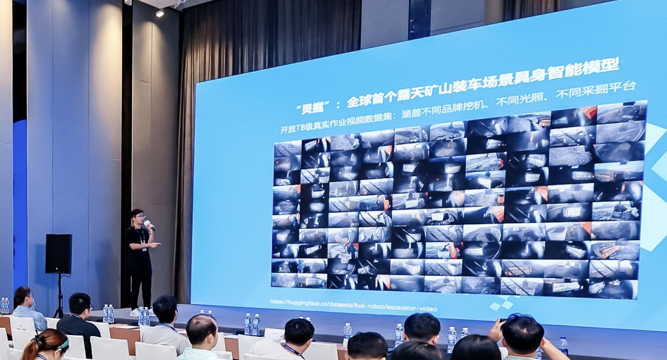 AICon 2025|以具身智能破局工程机械智能化,从游戏AI到产业实践的跨越之路